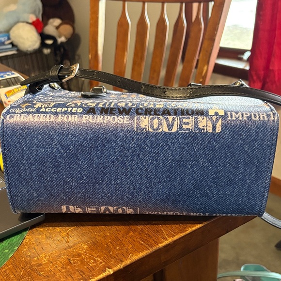 Faith-Inspired Blue 'God Says I Am' Satchel with Crossbody strap NWT - Picture 2 of 4